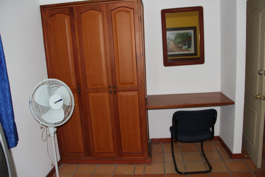 Hotel Castillo Real Armenia  Rom bilde